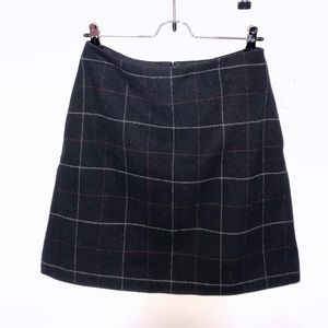 Plaid skirt with hidden pockets - size 2